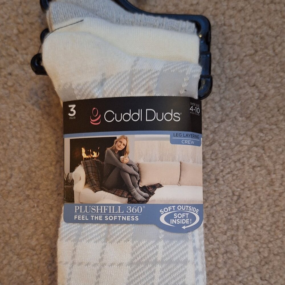 Woman's Cuddl Duds Socks - 3 Pack